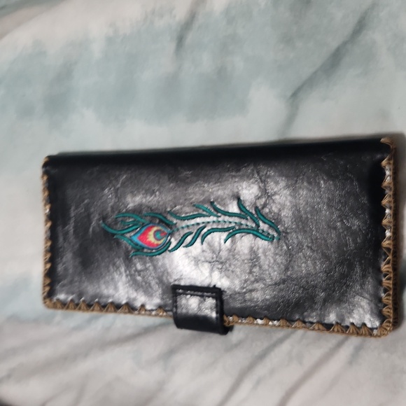 Lavishy Wallet NWOT - Picture 2 of 5